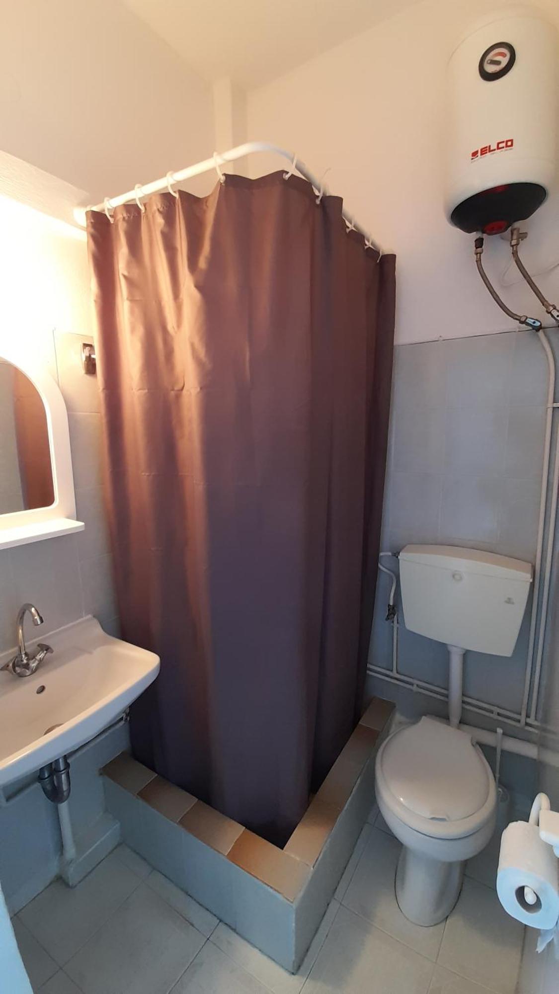 Thalassino Ageri Gialiskari  Phòng bức ảnh